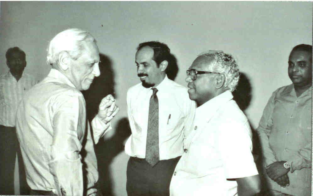 Satish Dhawan (left) and Roddam Narasimha (centre), with KR Narayanan (Photo courtesy: Roddam Narasimha)